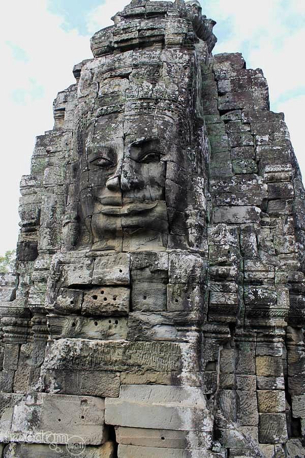 Angkor Wat to Phnom Penh Tour 1d
