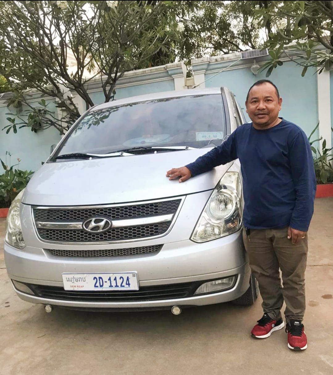 Angkor Wat to Phnom Penh Tour 1d